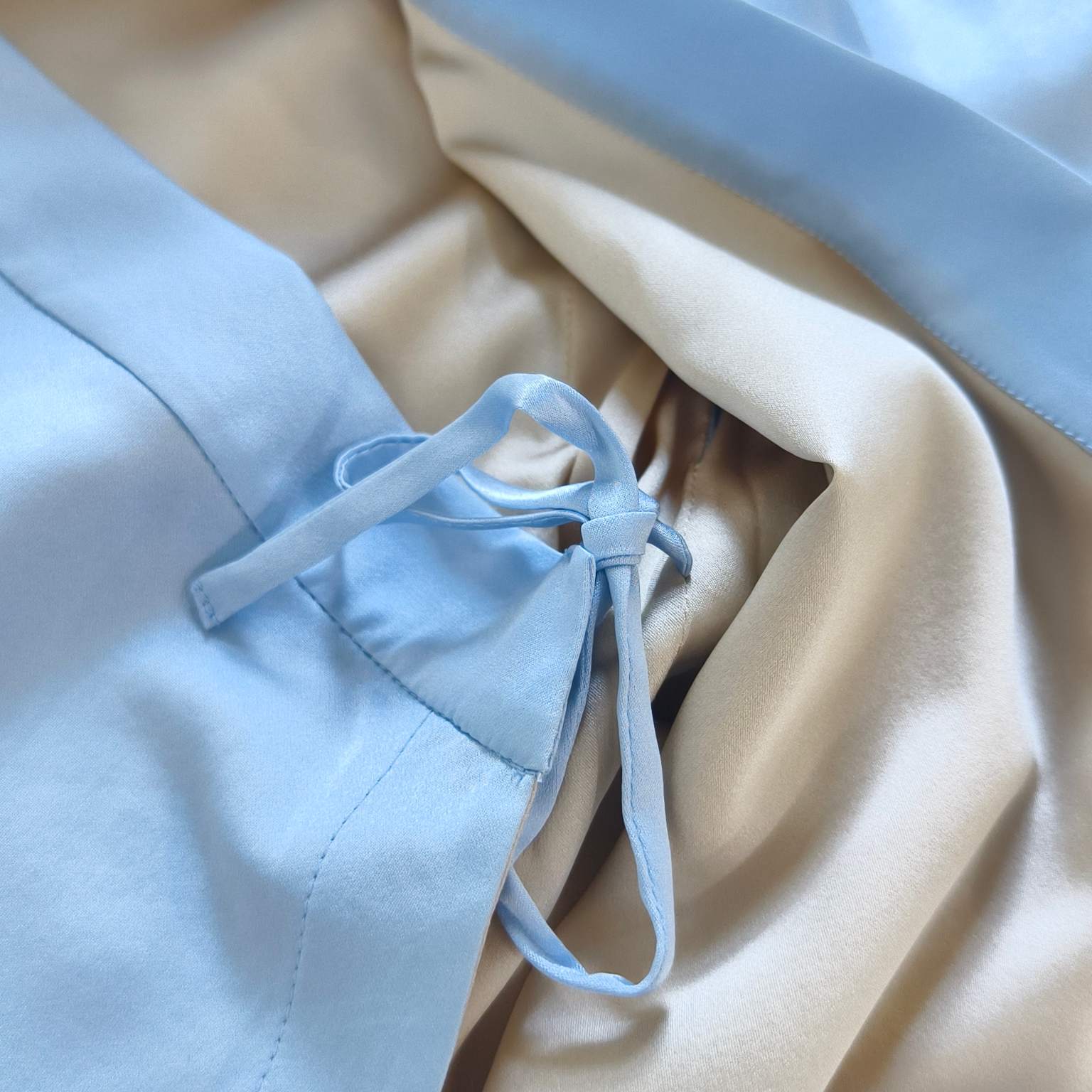Blue reversible baby silk kimono made from 100% mulberry silk fabric
