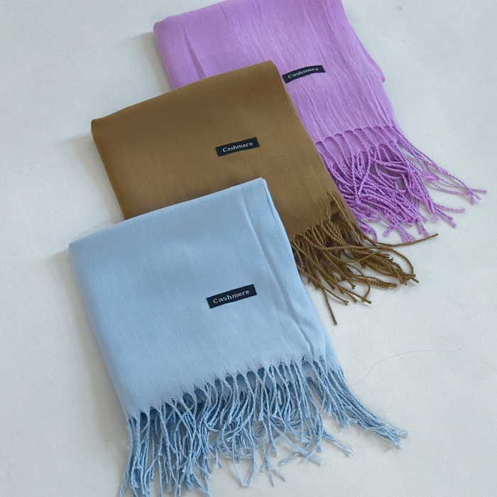 Colorful cashmere scarves for seasonal designer scarf collections