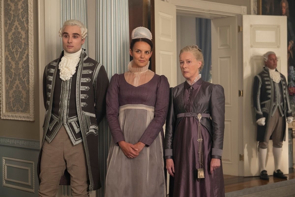 Regency working dress showing practical clothing and social contrast